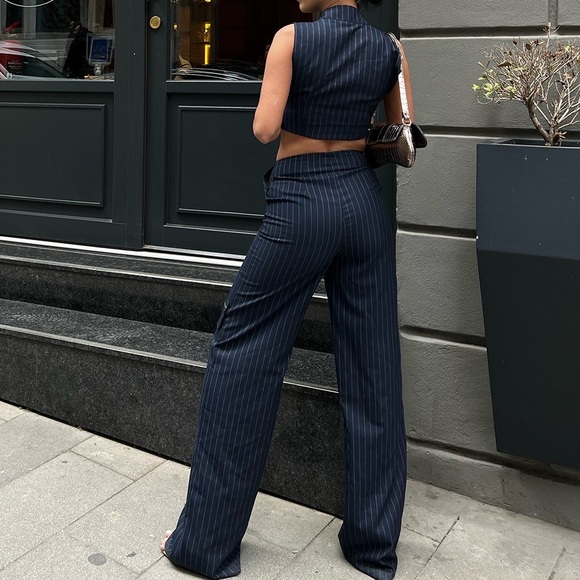 Small 💫 Brand new 💫 Navy Blue Zipper detail Pants SET - Picture 3 of 3